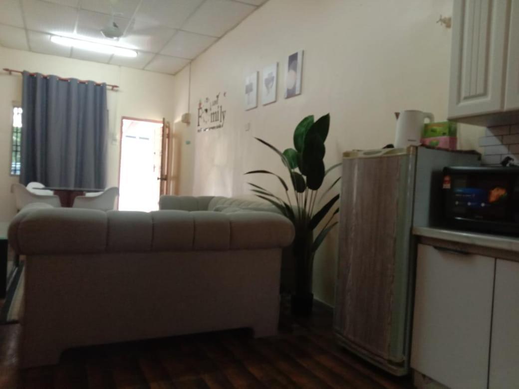 סרי איסקנדר Homestay Tok Abah מראה חיצוני תמונה